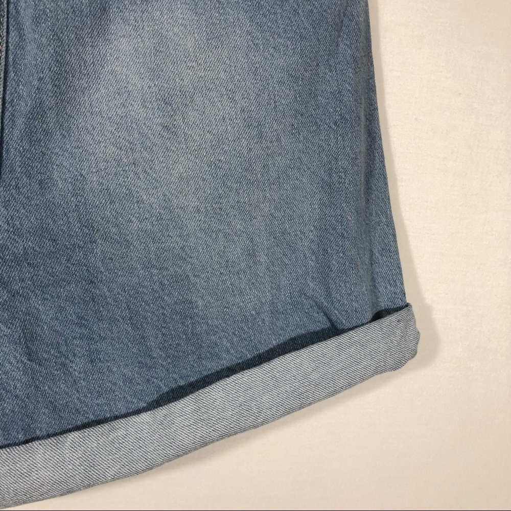 YMI Belted Mom Jeans Shorts in Light Blue  5/27 - Picture 5 of 14